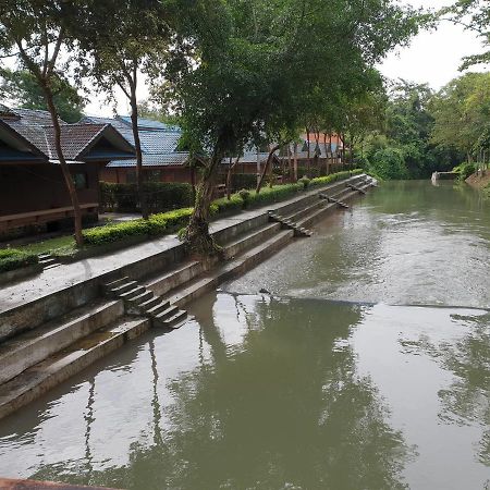 Phuaob Nam Sai Country Resort Nakhon Nayok Exterior photo