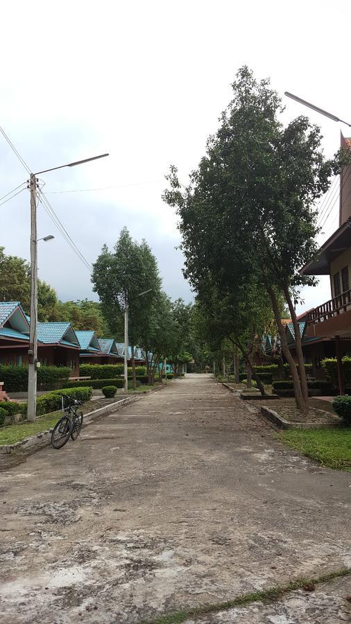 Phuaob Nam Sai Country Resort Nakhon Nayok Exterior photo